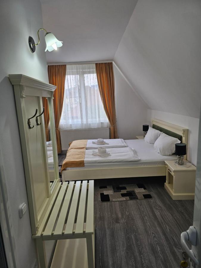 Palas Boutique Hotel Sighisoara Room photo